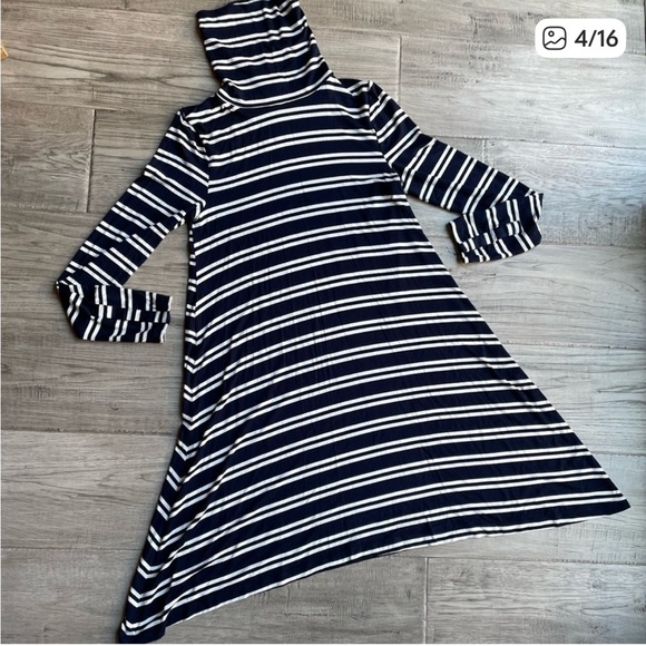 Maeve Anthropologie Striped Navy and White Turtleneck Dress - Picture 4 of 8
